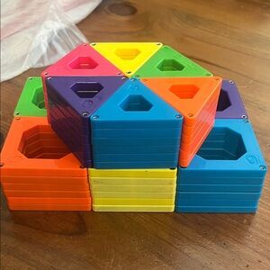 Discovery Magnetic Building Blocks for Kids pre owned